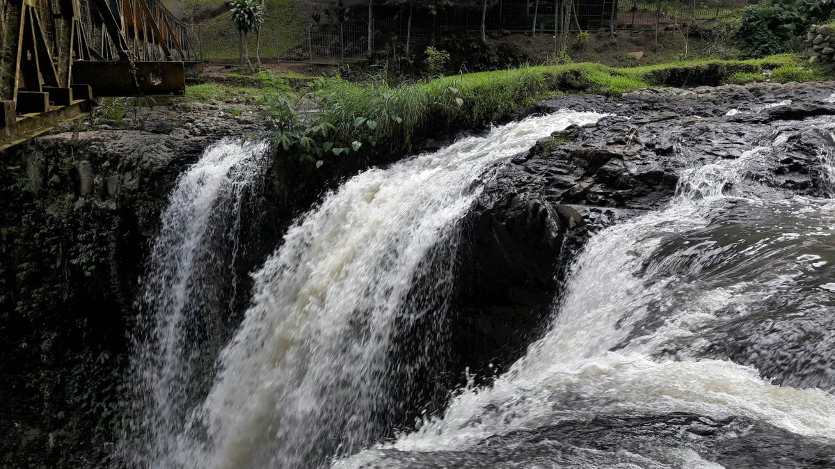 Curug Omas Maribaya Natural Hot Spring